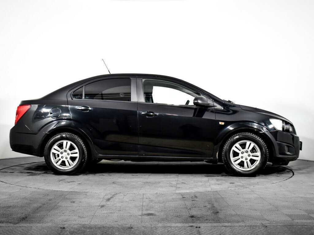 Купить Chevrolet Aveo с пробегом. Фото: #3