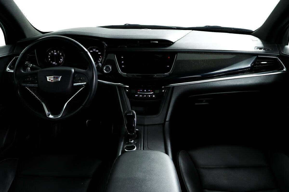 Купить Cadillac XT6 с пробегом. Фото: #10