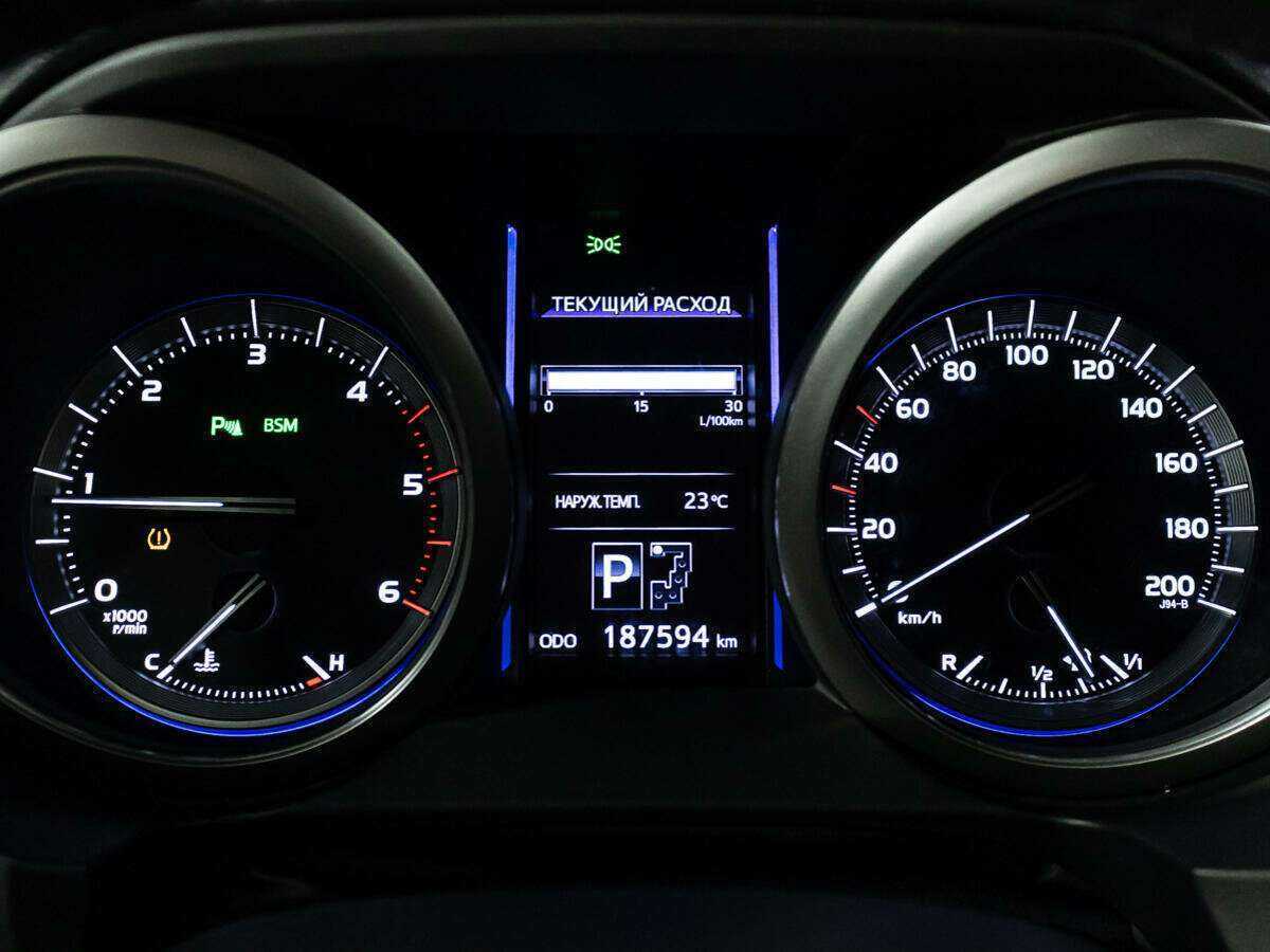 Купить Toyota Land Cruiser Prado с пробегом. Фото: #11
