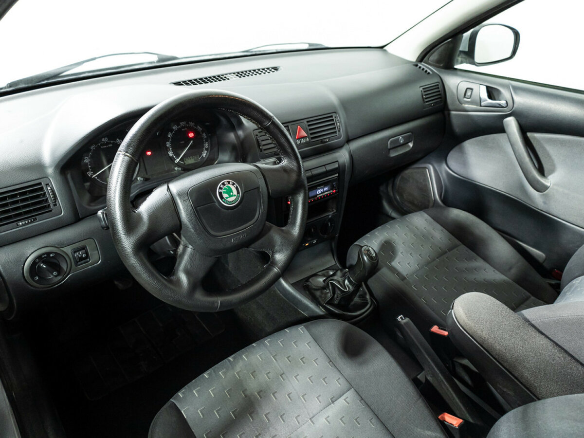 Купить Skoda Octavia с пробегом. Фото: #10