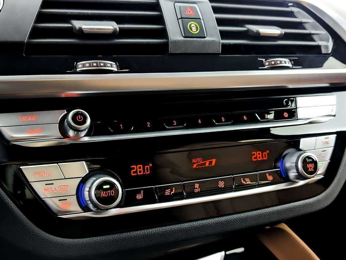 Купить BMW X4 с пробегом. Фото: #24