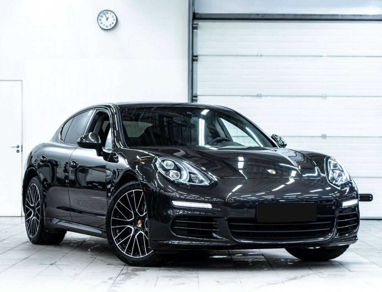 Купить Porsche Panamera с пробегом. Фото: #1