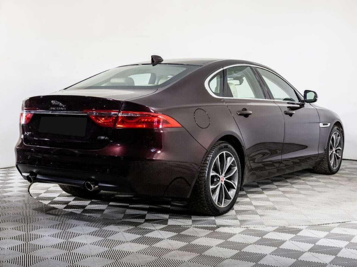 Купить Jaguar XF с пробегом. Фото: #4