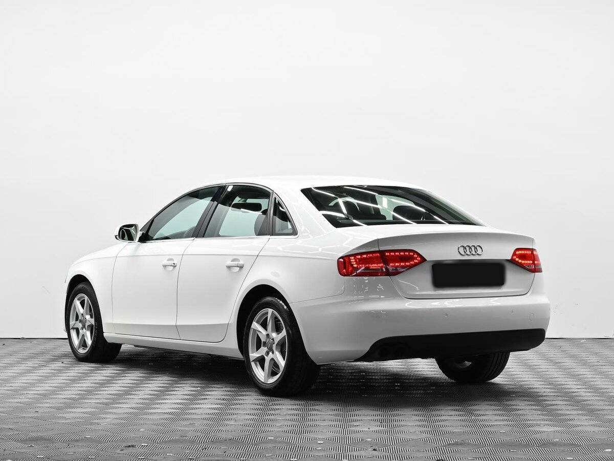 Купить Audi A4 с пробегом. Фото: #2