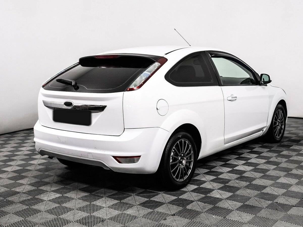 Купить Ford Focus с пробегом. Фото: #4