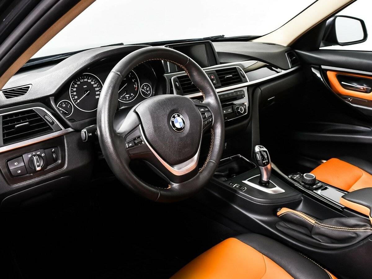 Купить BMW 3 серии с пробегом. Фото: #12