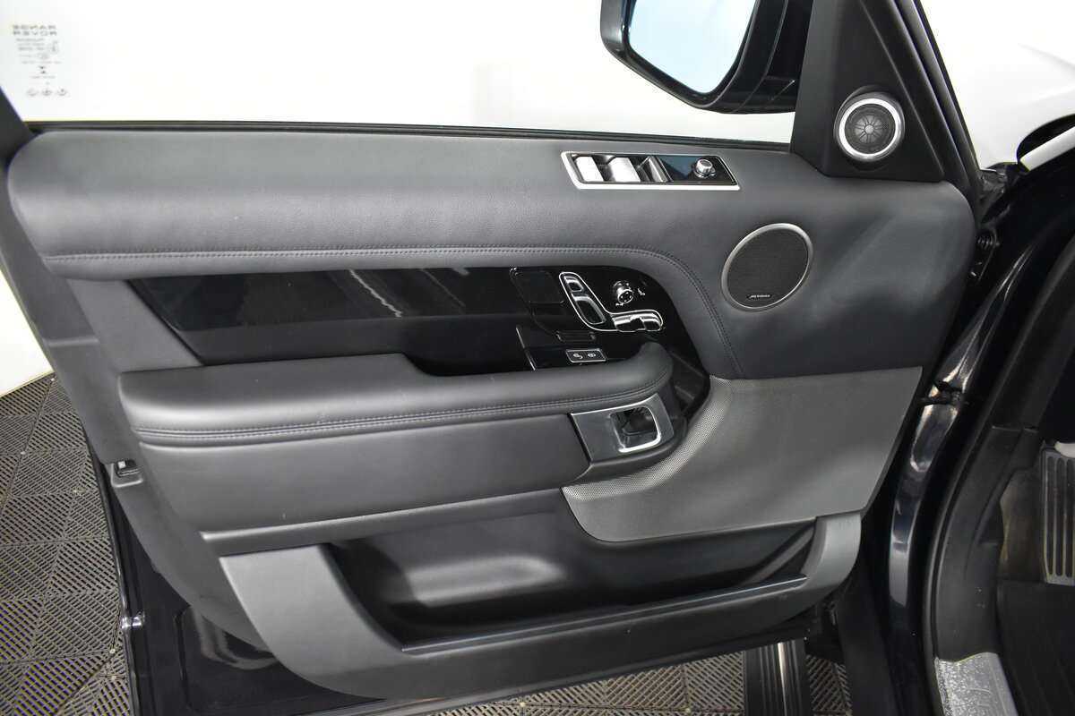 Купить Land Rover Range Rover с пробегом. Фото: #15