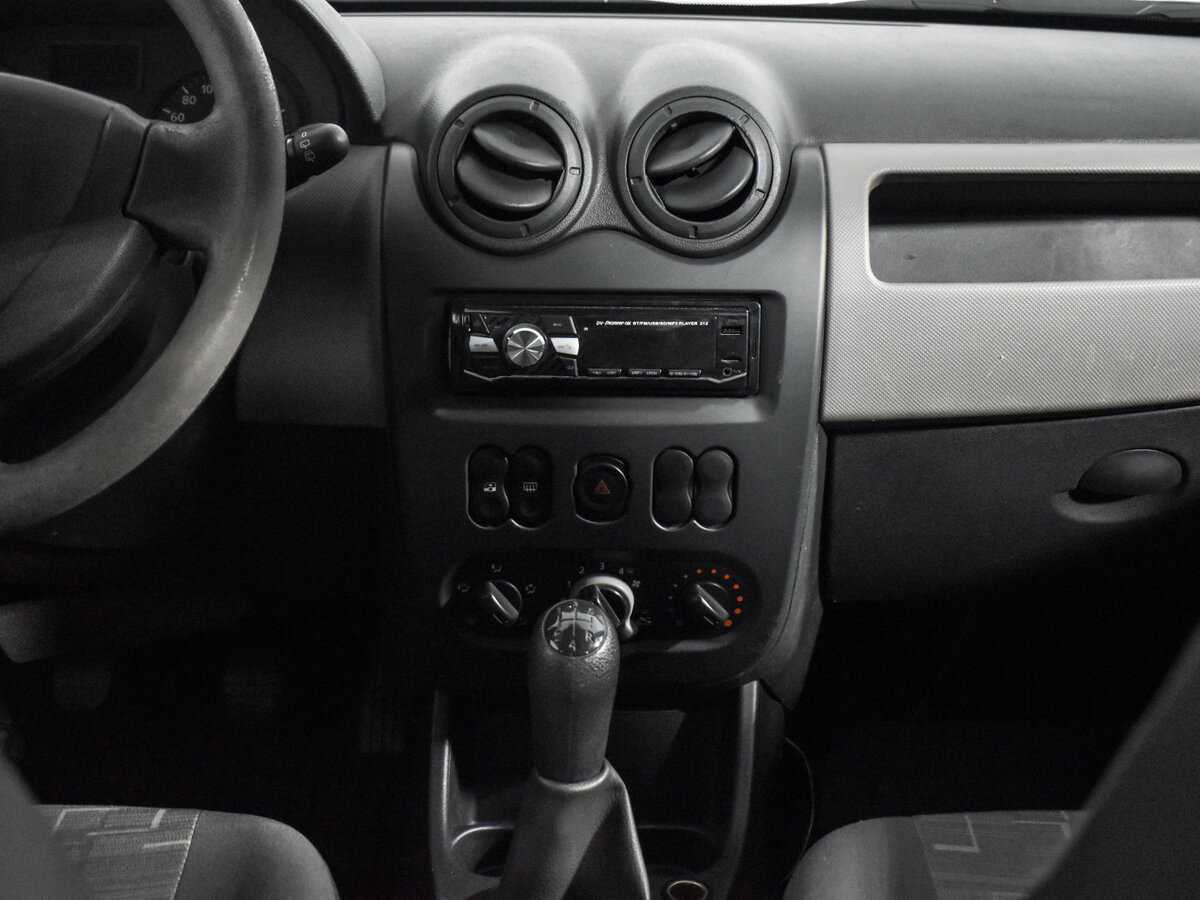 Купить Renault Sandero с пробегом. Фото: #14