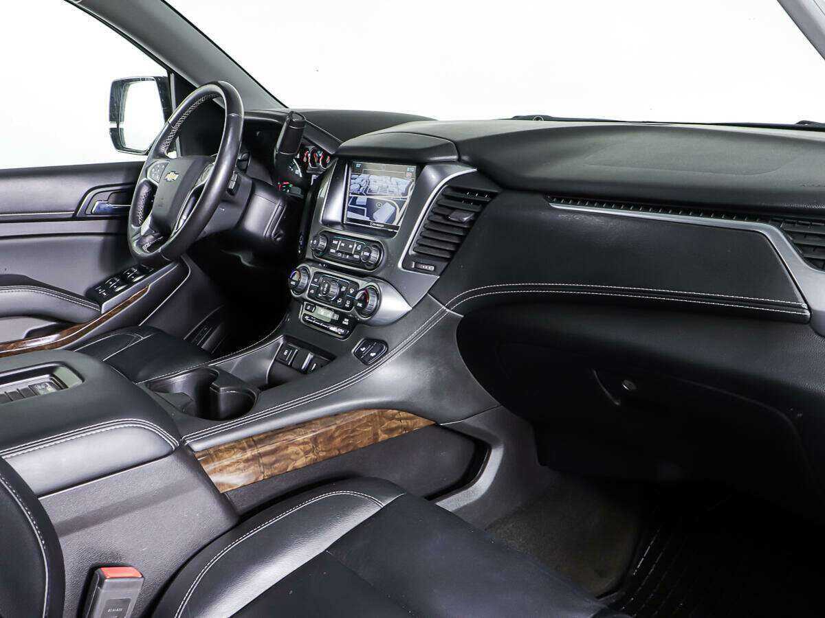 Купить Chevrolet Tahoe с пробегом. Фото: #9