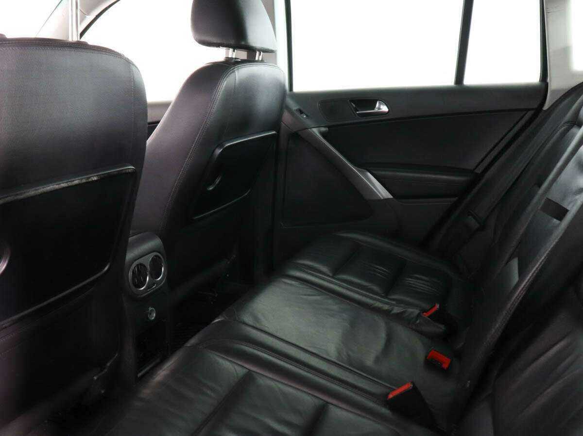 Купить Volkswagen Tiguan с пробегом. Фото: #12