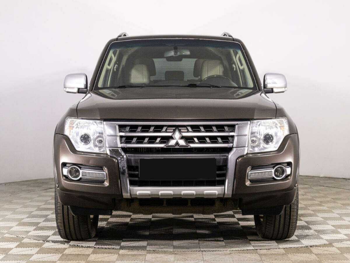Купить Mitsubishi Pajero с пробегом. Фото: #1