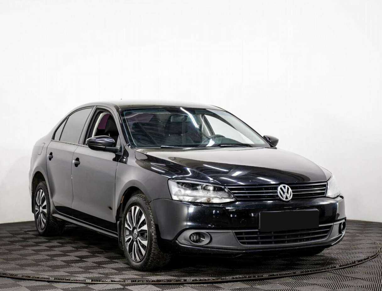 Купить Volkswagen Jetta с пробегом. Фото: #2