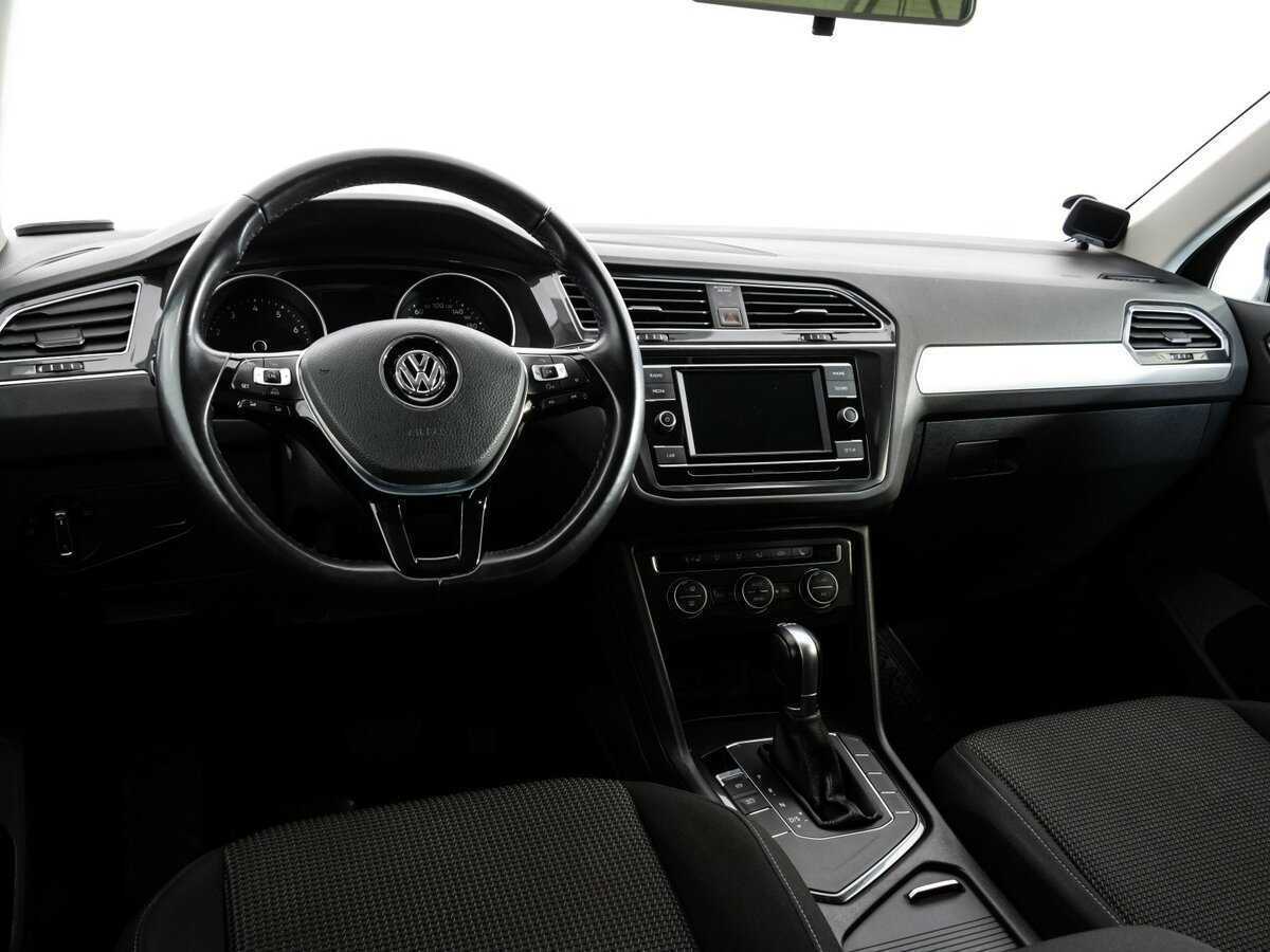 Купить Volkswagen Tiguan с пробегом. Фото: #8