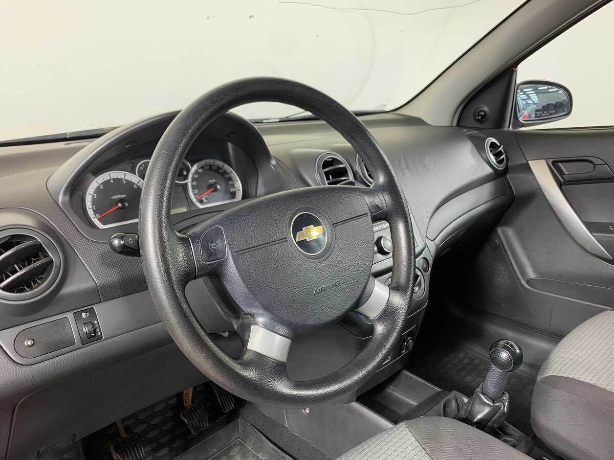 Купить Chevrolet Aveo с пробегом. Фото: #10