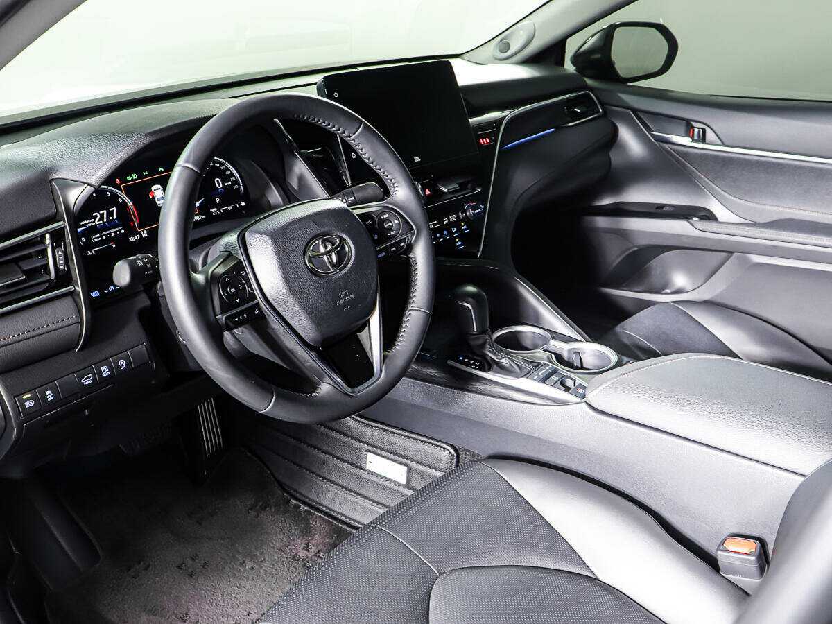 Купить Toyota Camry с пробегом. Фото: #15