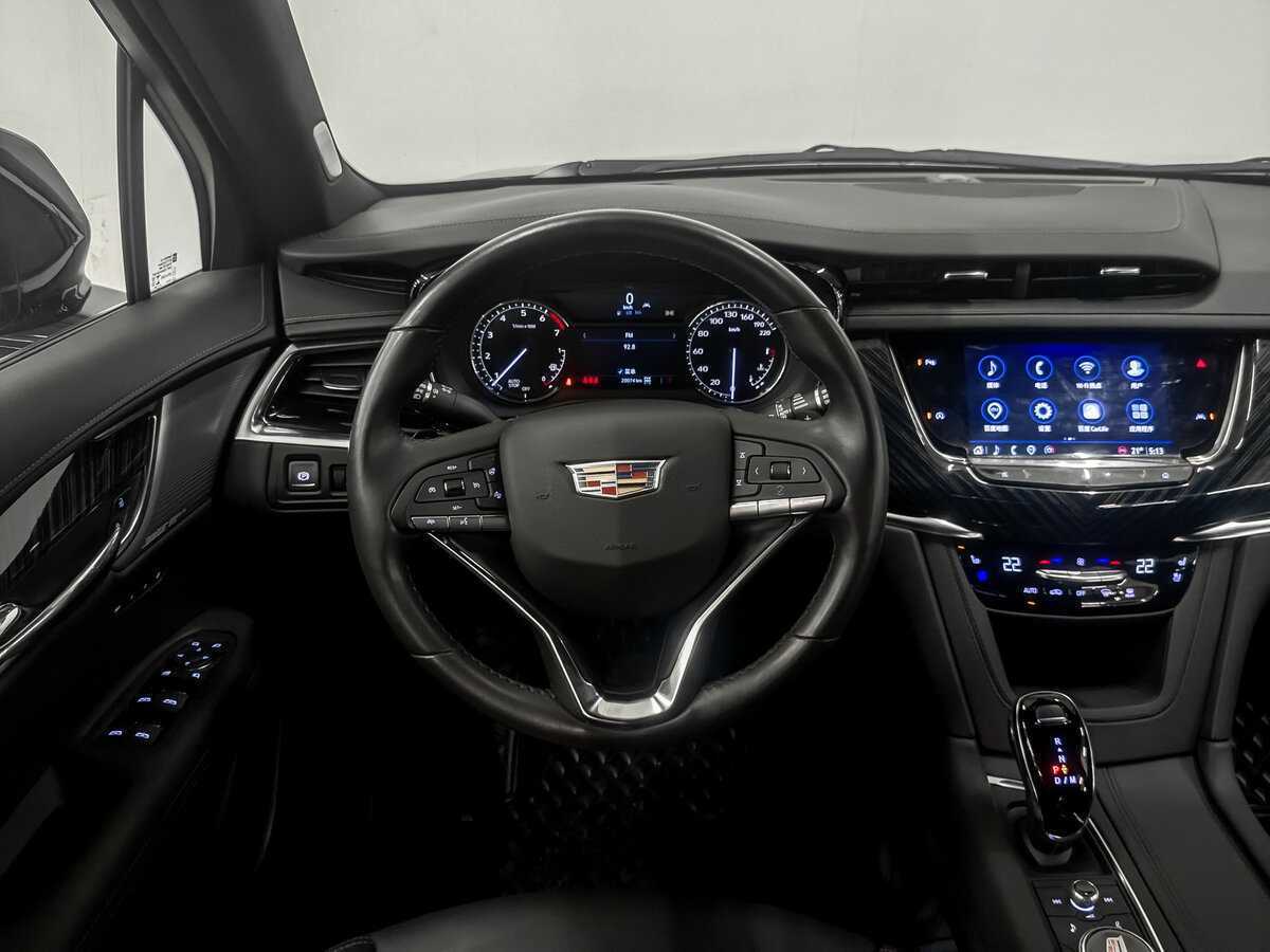 Купить Cadillac XT6 с пробегом. Фото: #21