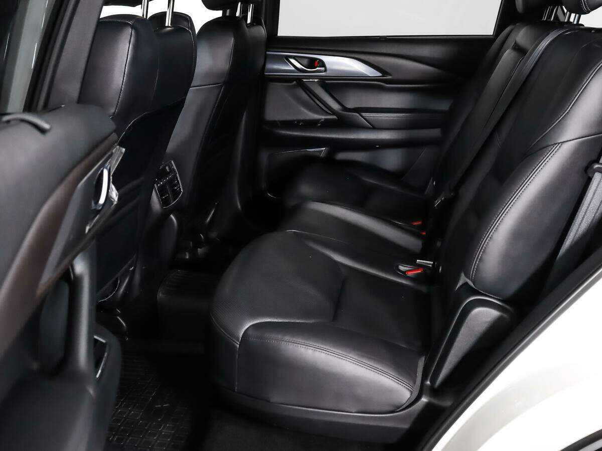Купить Mazda CX-9 с пробегом. Фото: #10