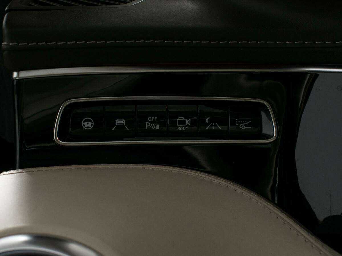 Купить Mercedes-Benz S-Класс AMG с пробегом. Фото: #22