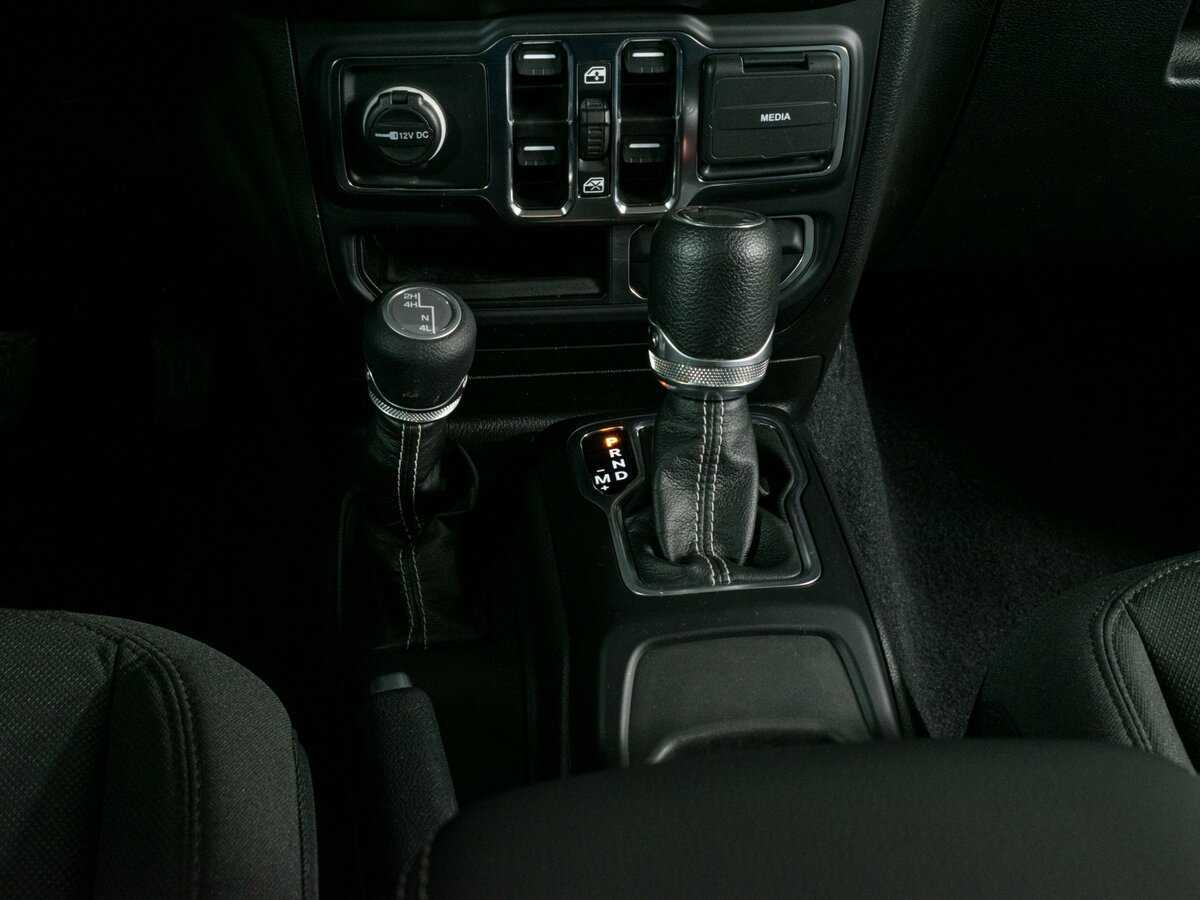 Купить Jeep Wrangler с пробегом. Фото: #9