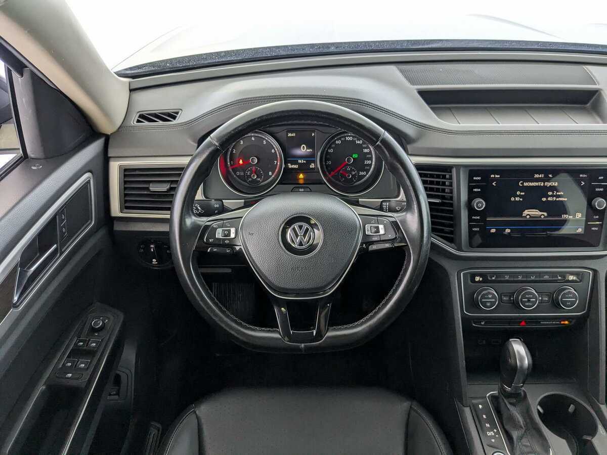 Купить Volkswagen Teramont с пробегом. Фото: #24