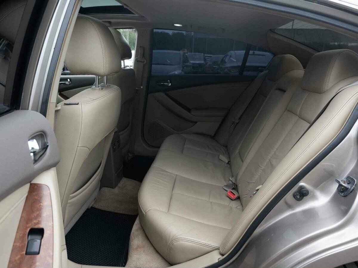 Купить Nissan Altima с пробегом. Фото: #8