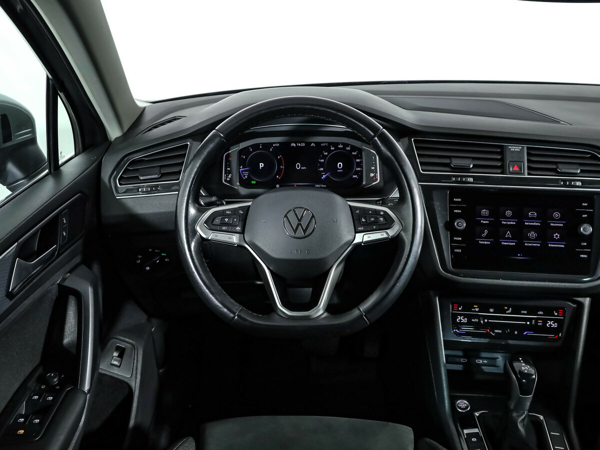 Купить Volkswagen Tiguan с пробегом. Фото: #8