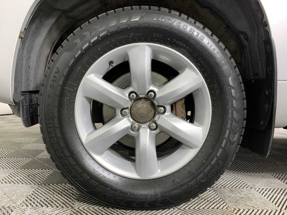 Купить Toyota Land Cruiser Prado с пробегом. Фото: #8