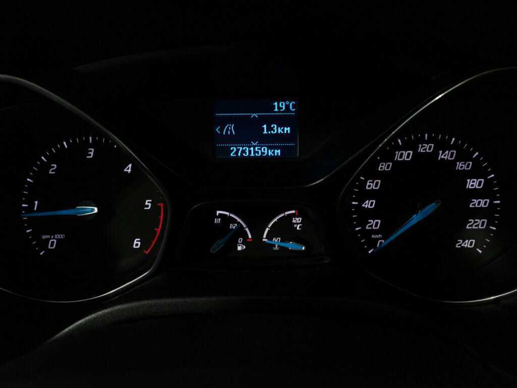 Купить Ford Focus с пробегом. Фото: #11