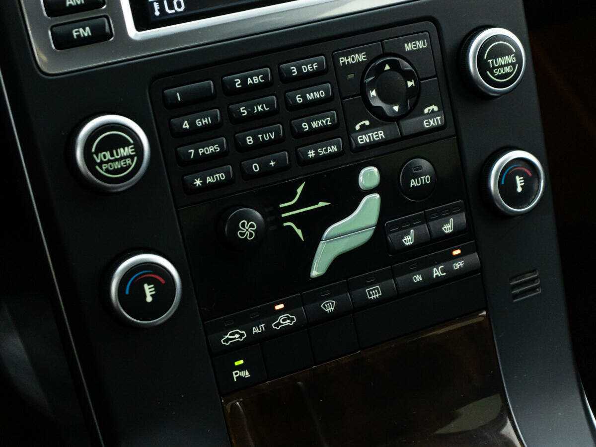Купить Volvo S80 с пробегом. Фото: #15