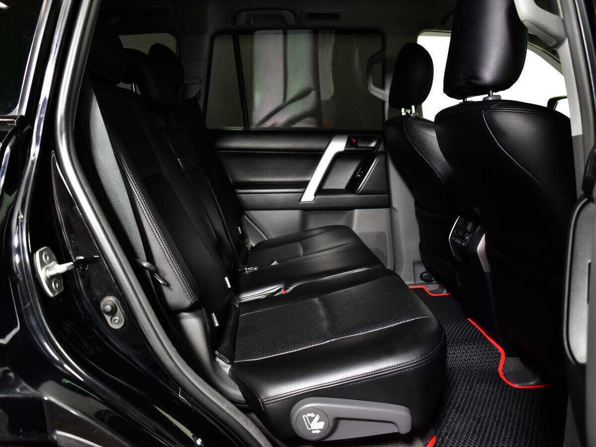 Купить Toyota Land Cruiser Prado с пробегом. Фото: #9