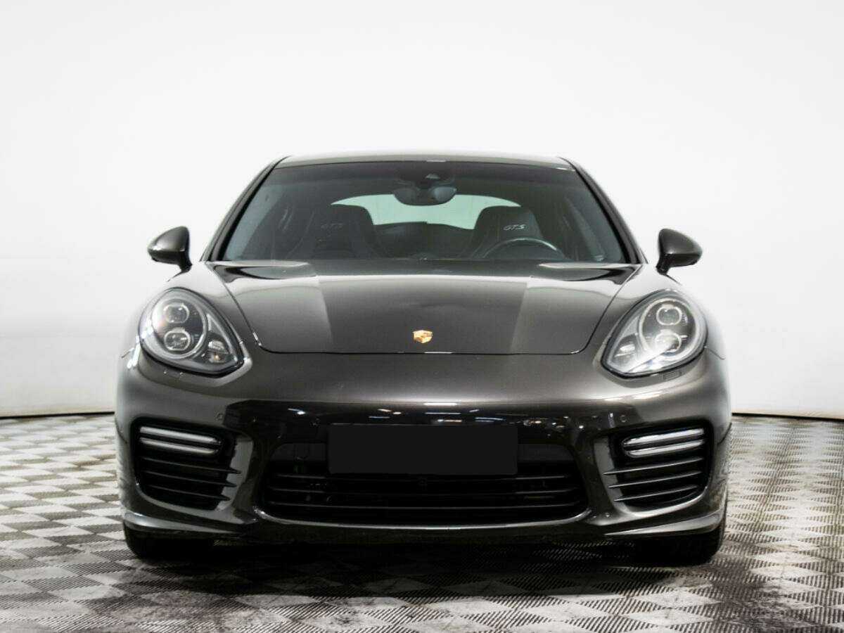 Купить Porsche Panamera с пробегом. Фото: #1