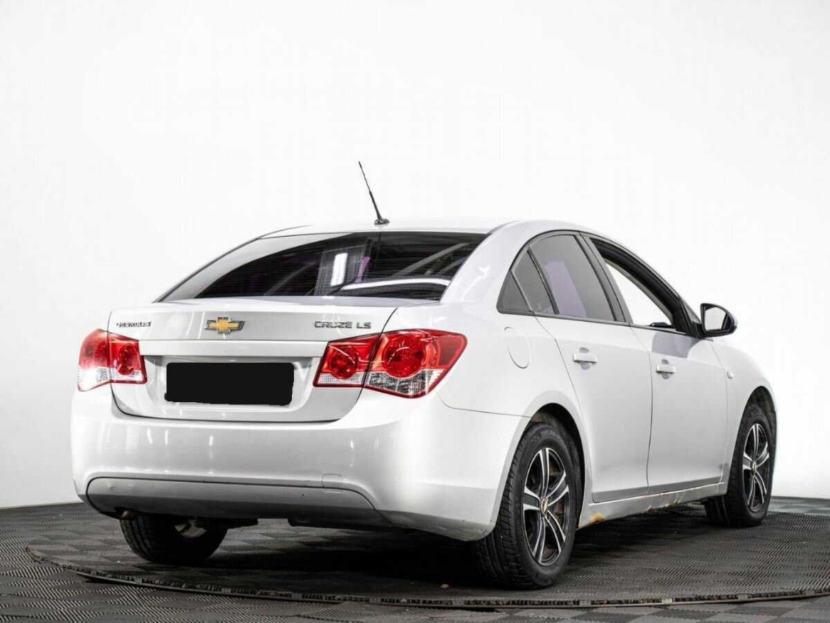 Купить Chevrolet Cruze с пробегом. Фото: #3