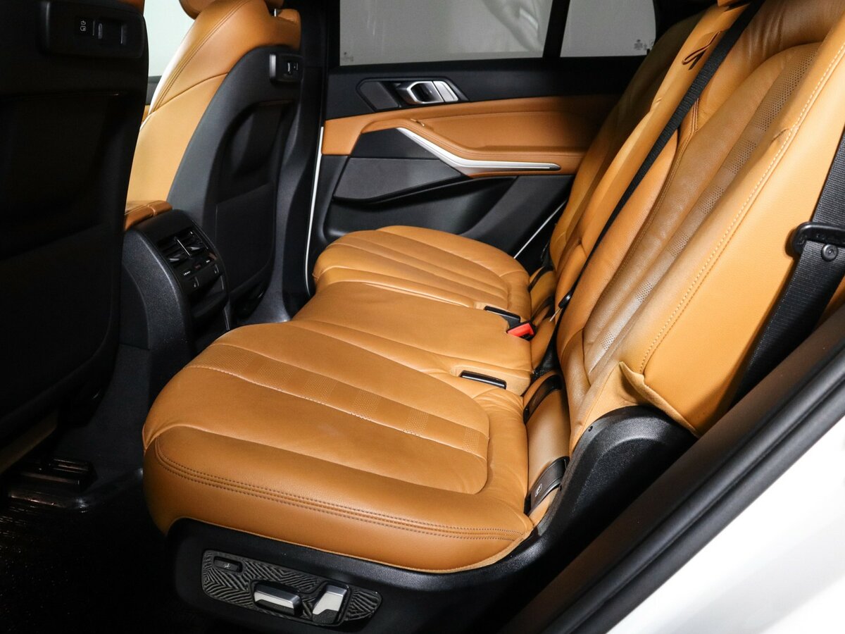 Купить BMW X5 с пробегом. Фото: #9