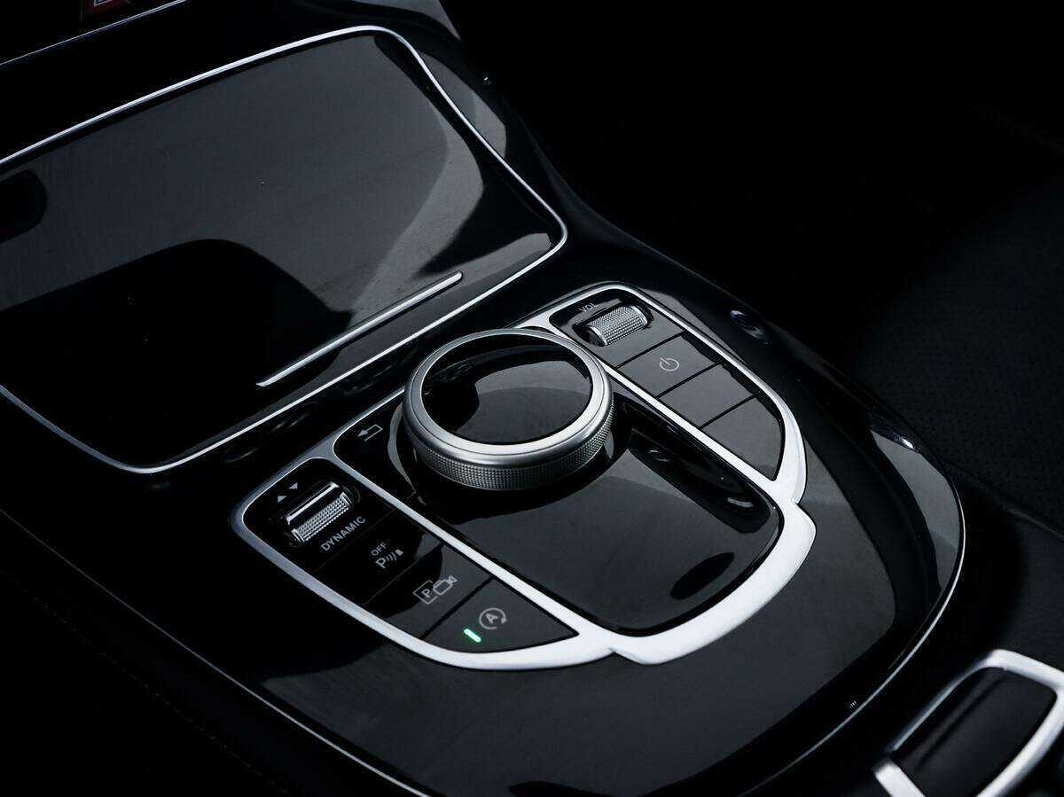 Купить Mercedes-Benz E-Класс с пробегом. Фото: #18