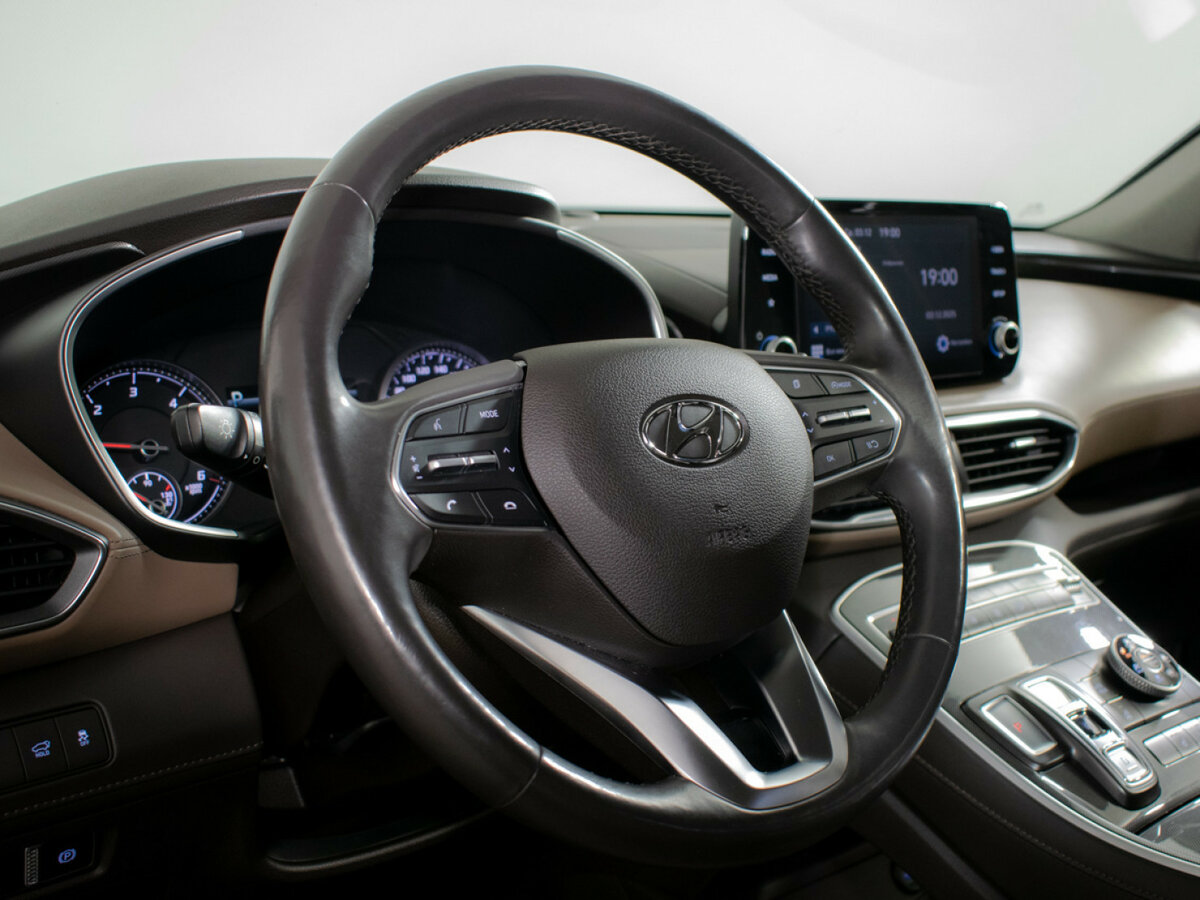 Купить Hyundai Santa Fe с пробегом. Фото: #12