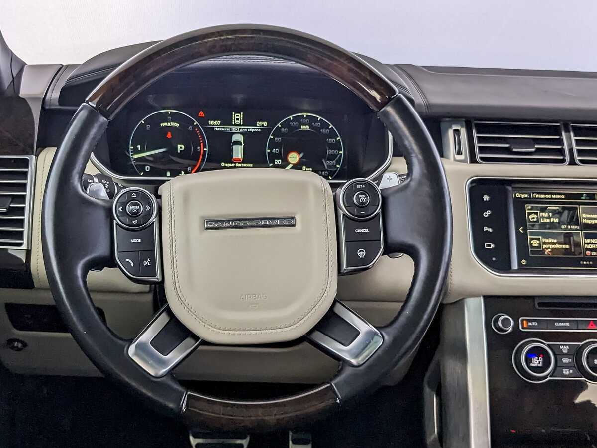 Купить Land Rover Range Rover с пробегом. Фото: #17