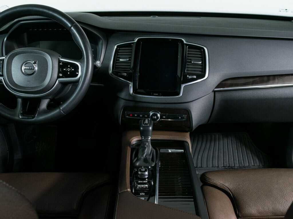 Купить Volvo XC90 с пробегом. Фото: #7
