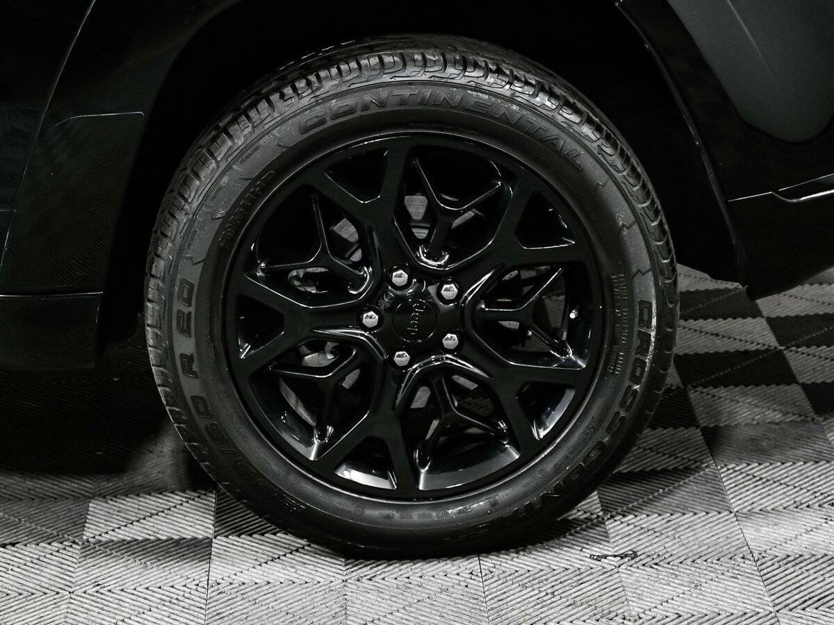 Купить Jeep Grand Cherokee с пробегом. Фото: #13