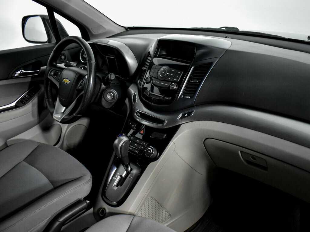 Купить Chevrolet Orlando с пробегом. Фото: #12