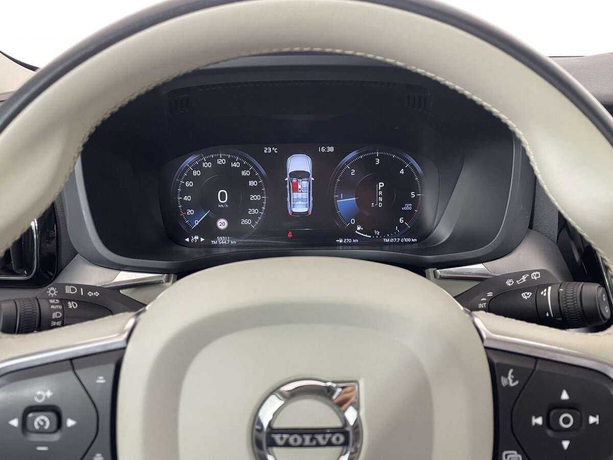 Купить Volvo XC60 с пробегом. Фото: #10