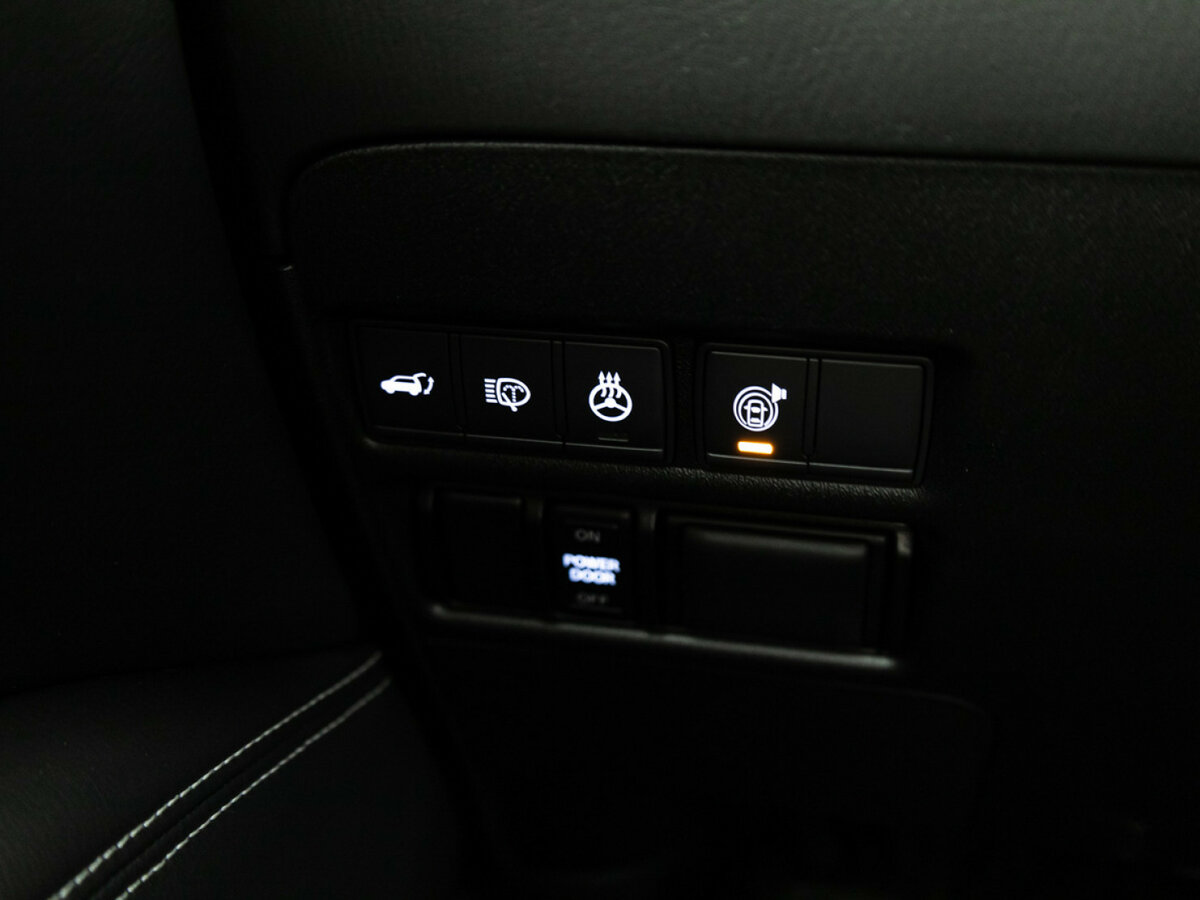 Купить Infiniti QX80 с пробегом. Фото: #18