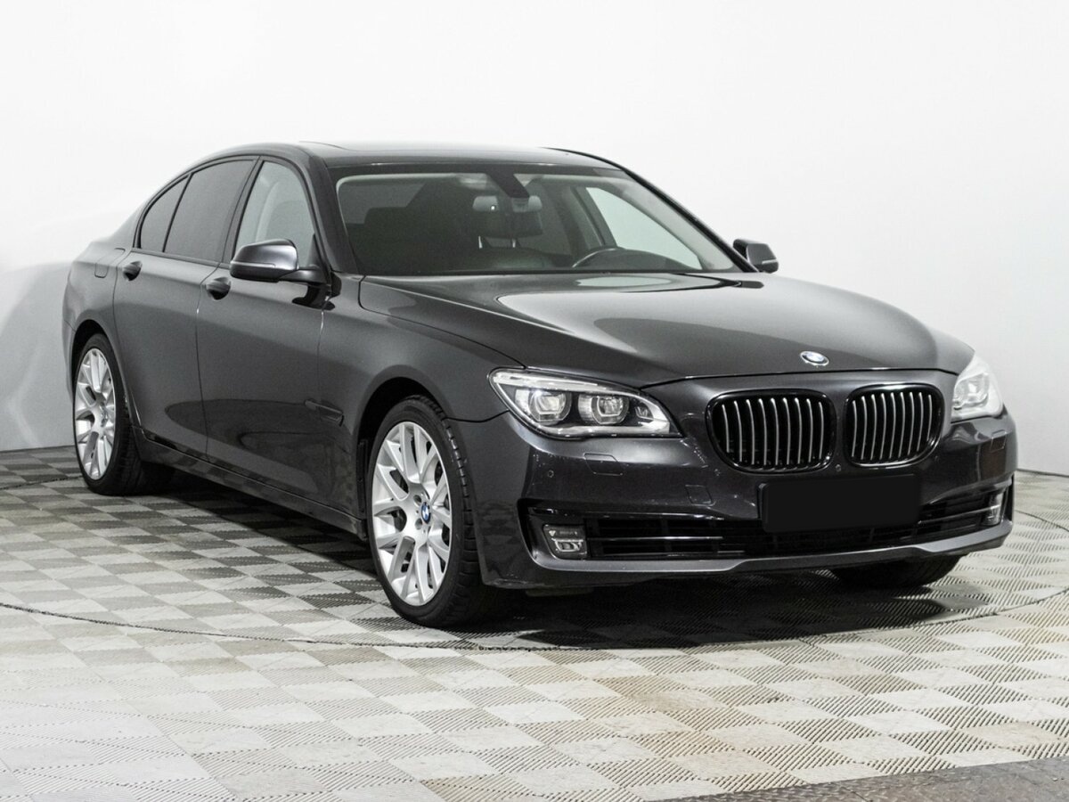 Купить BMW 7 серии с пробегом. Фото: #2
