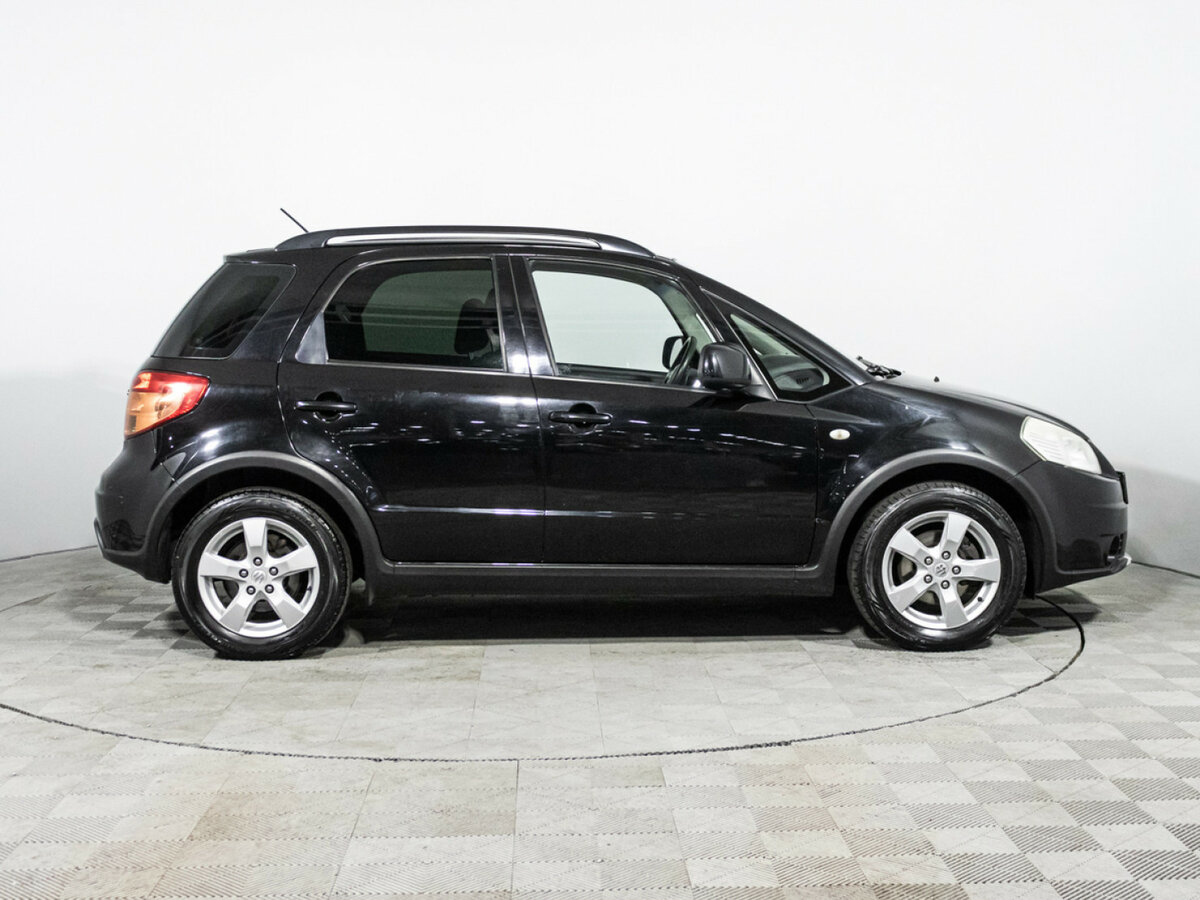 Купить Suzuki SX4 с пробегом. Фото: #3