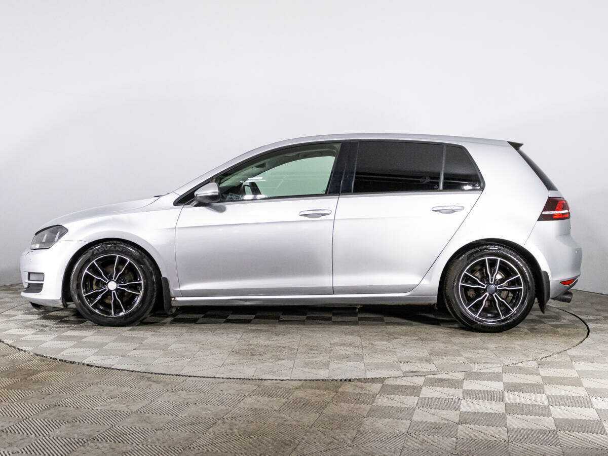 Купить Volkswagen Golf с пробегом. Фото: #3