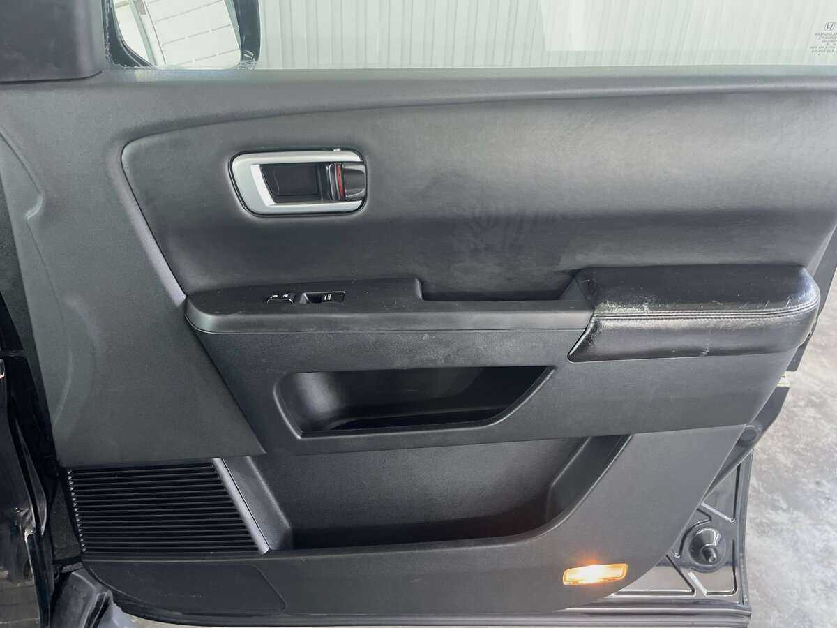 Купить Honda Pilot с пробегом. Фото: #24