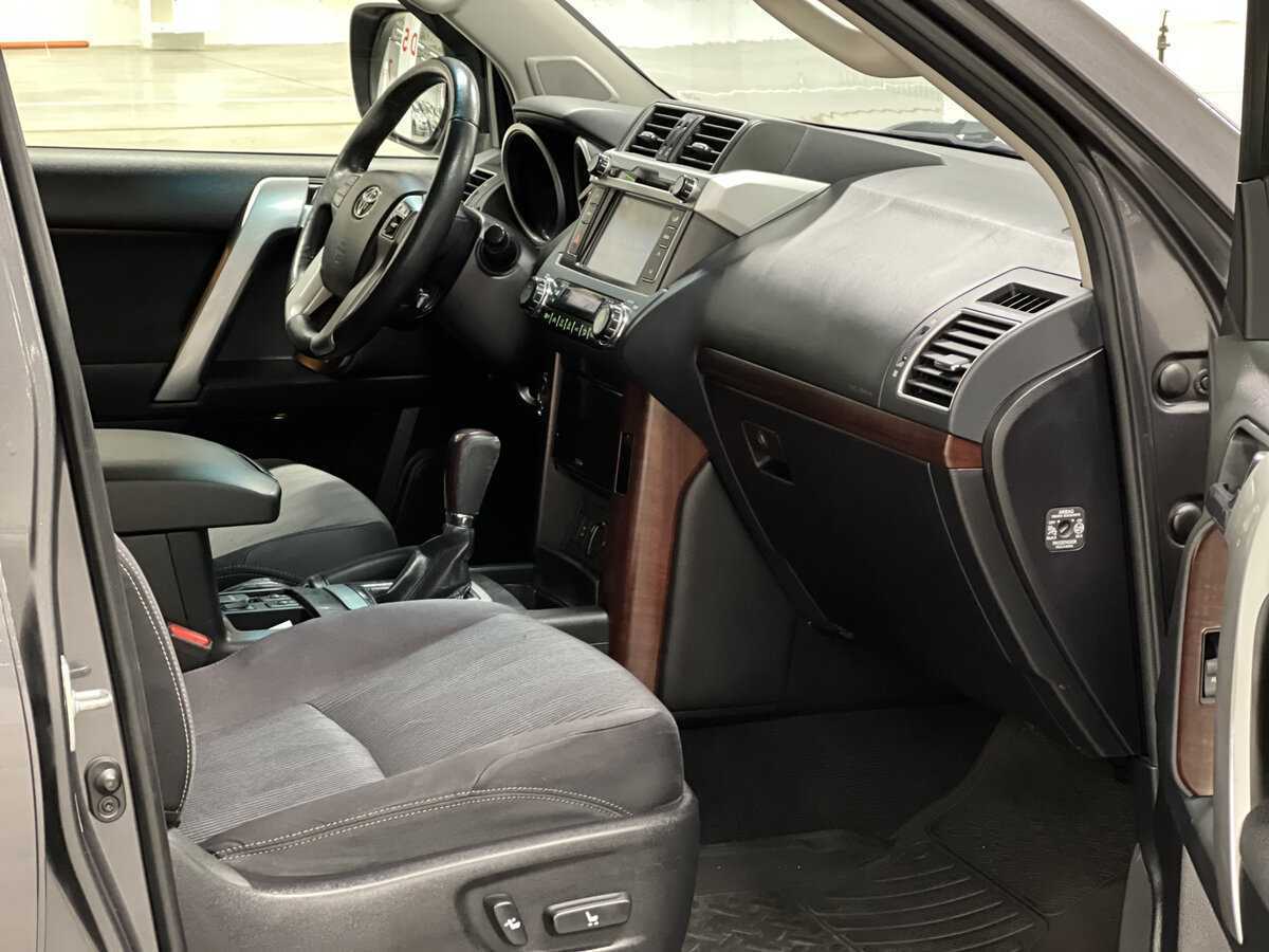 Купить Toyota Land Cruiser Prado с пробегом. Фото: #10