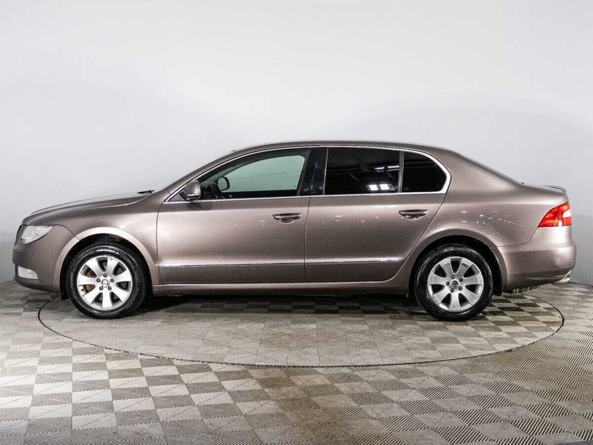 Купить Skoda Superb с пробегом. Фото: #7