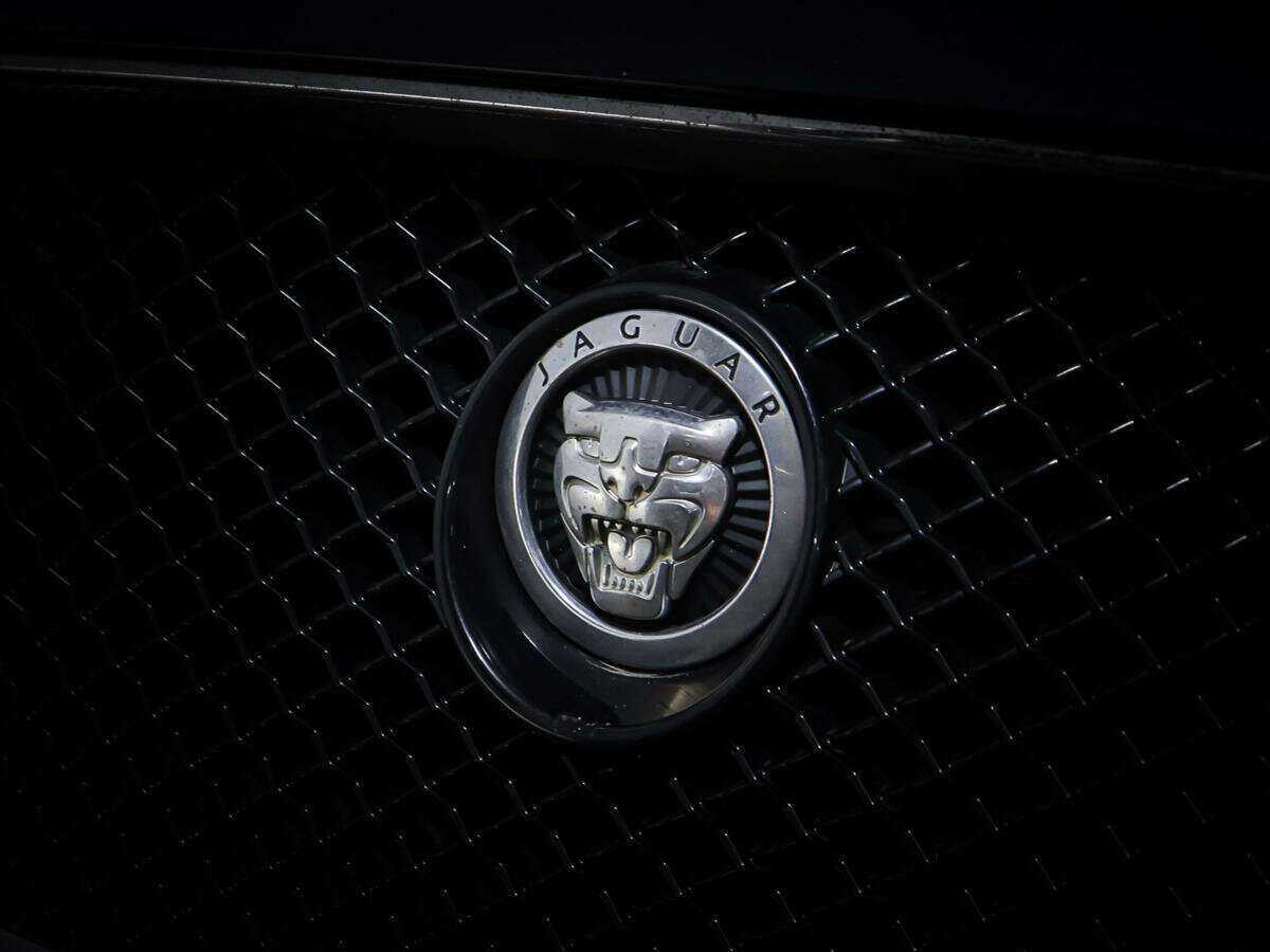 Купить Jaguar XF с пробегом. Фото: #22