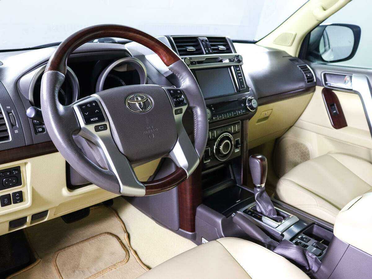 Купить Toyota Land Cruiser Prado с пробегом. Фото: #11