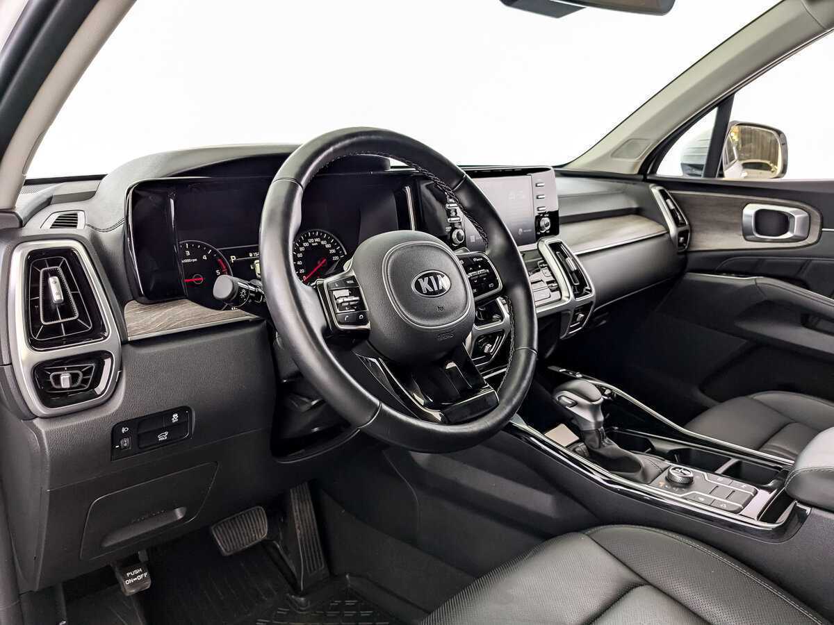 Купить Kia Sorento с пробегом. Фото: #13